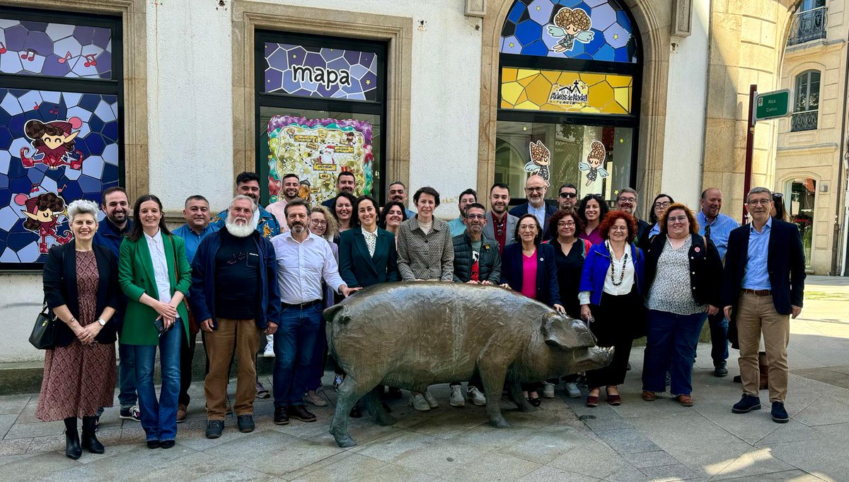 orodil's tweet photo. Que mellor apertura da XII Lexislatura que un cocido en Lalín coas deputadas e deputados do @bngparlamento xunto coas que estiveron tamén na pasada #MiniRivas, @mariagalbert e @diegolourenzogz. (Faltaban @ManuLourenzo e @aira_carme por razóns laborais).
Que luxo de grupo! 💙 https://t.co/L8w1d1ZXZT