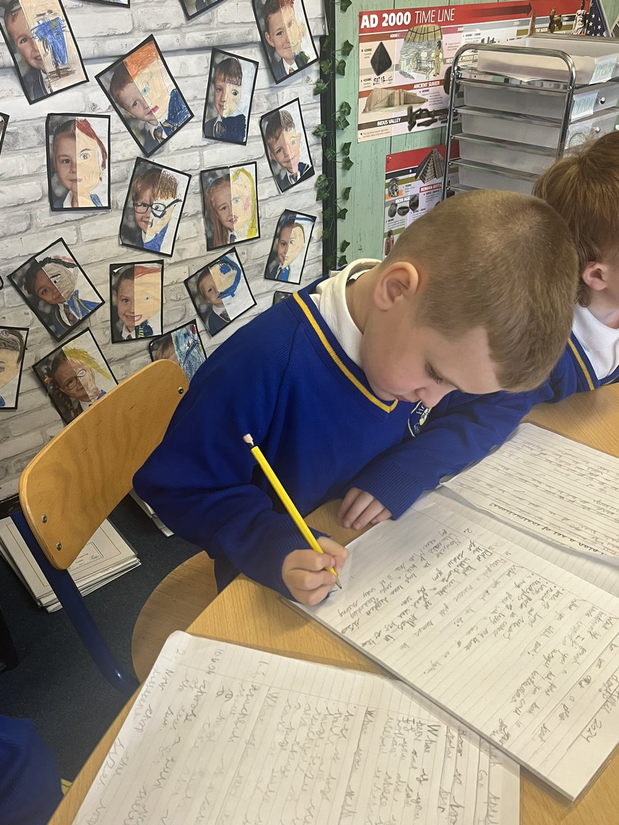 HolySpiritWA9's tweet photo. #year2 were working really hard on their English lesson today completing their draft pieces of writing! #wearewriters #welovetowrite https://t.co/B8YpXspP7b