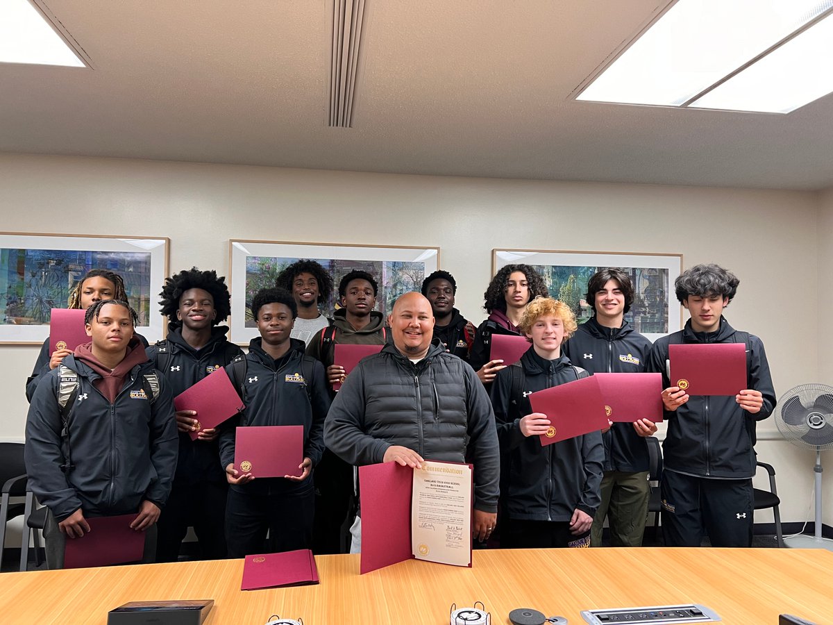 Today, the BOS had the great pleasure to recognize Oakland Tech's Boys Basketball Team & Oakland High's Basketball Team for their recent state championship wins. Congratulations on your outstanding seasons and great teamwork - Go Bulldogs! Go Wildcats!