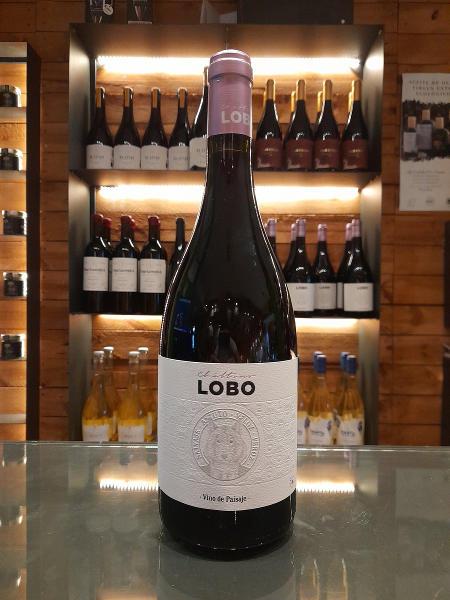 11anforas's tweet photo. Si aún no lo conoces, puedes disfrutar estos días de un 10% de descuento en nuestro vino de la semana. El Ultimo Lobo 2022 🍷#winelovers #vinotinto #oferta #vinodelasemana #vinodeautor #tempranillo https://t.co/7NkOl0BaCr