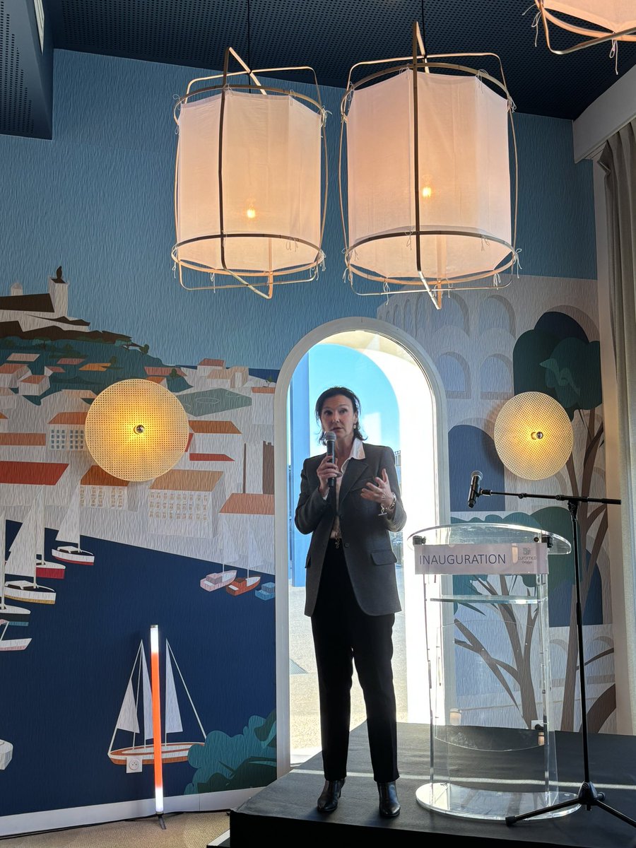 Laure-Agnès Caradec tweet media