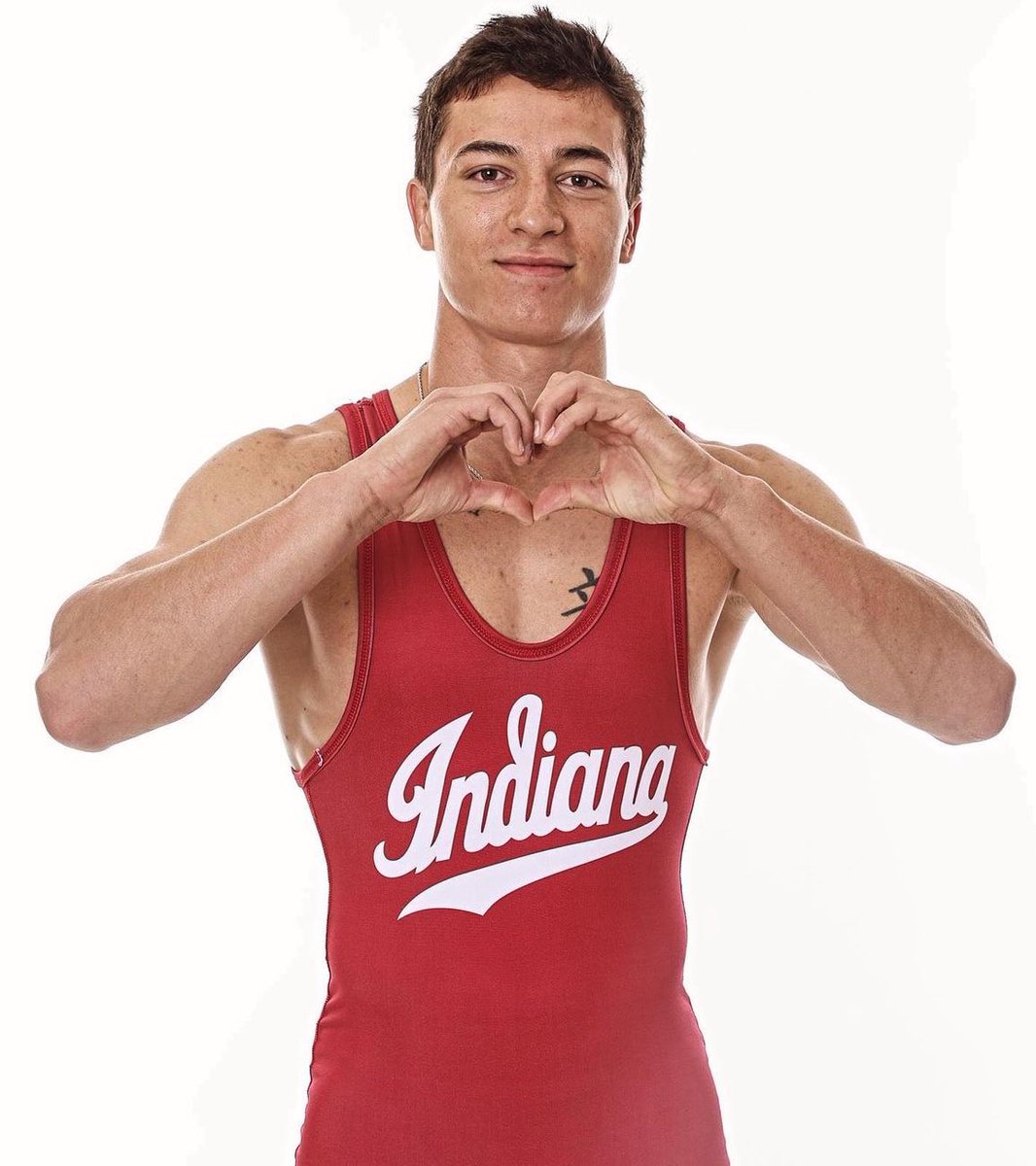 If you love wrestling and want to get better this off season, make sure to sign up for camp!

🔗: forms.gle/HueQ6z5X2Ciakz…

May 28th-29th. Open to any incoming 3rd-12th graders interested! 

#OurStandard  I  #ALLin