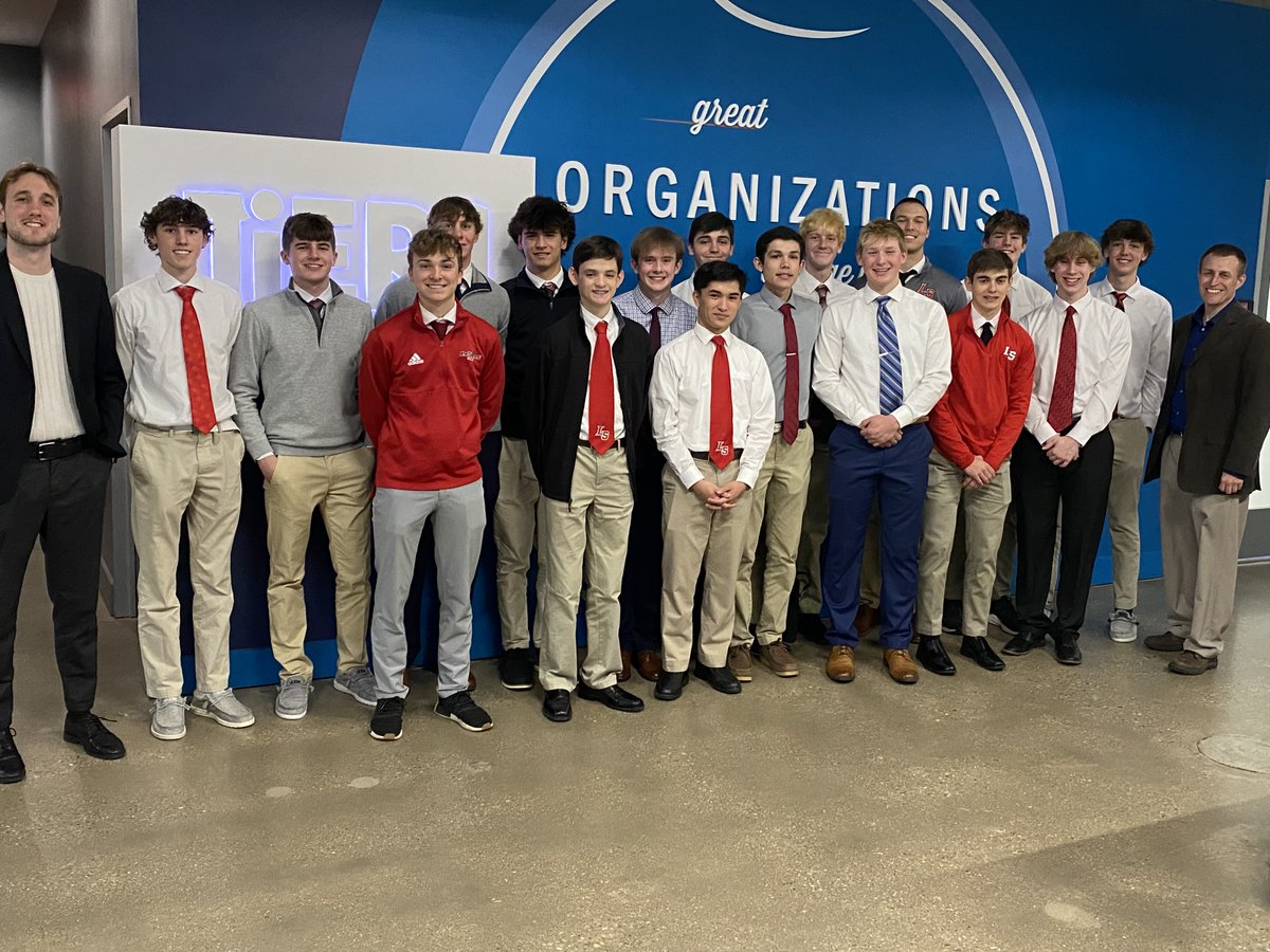 LS_Scholars's tweet photo. Thank you to Tier1 Performance Solutions for the opportunity to learn about marketing moments of truth and how to use them to foster one's brand. Great experience for sophomores @LaSallePride. https://t.co/JRYPbIm0gq