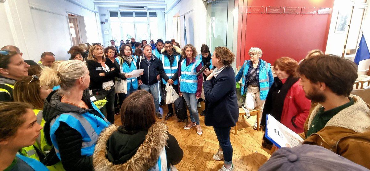 olivia_fortin's tweet photo. 🙏 Un grand merci aux bénévoles pour cette #Nuitdelasolidarité ce soir. 

Indispensable pour mieux cibler et adapter nos actions de solidarité envers les plus vulnérables. https://t.co/pMFYe8a6Ue