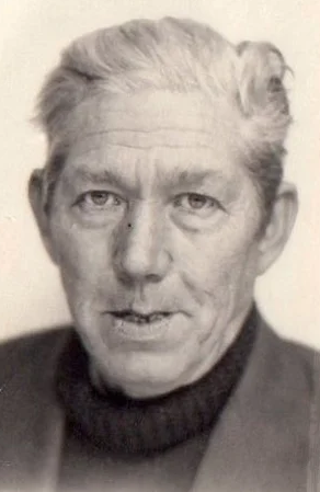 archivoFPI's tweet photo. 17.4.1998 Francisco Ull Sangil
 Jornalero.
Afiliado Agrupación Socialista de Alzira (Valencia).

#siempresocialistas #DBSE_1879_1975 

Leer más: https://t.co/ZIIsGuVa3C https://t.co/Mga9IQtpnG
