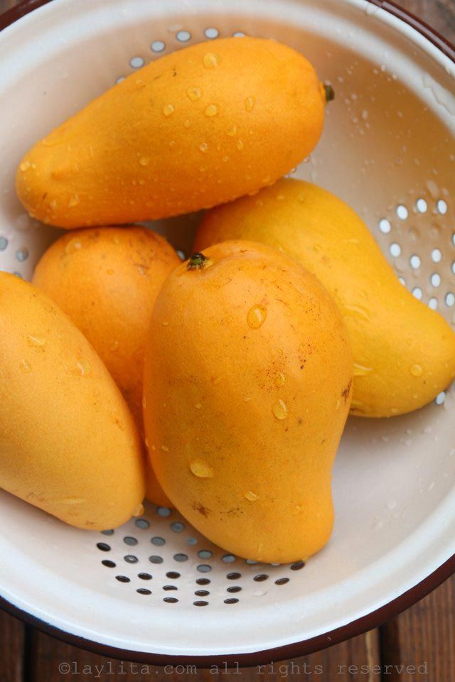 The streets of Sierra Leone overflow with mangoes. Have you enjoyed one today? 
#salonetwitter #salonex #visitsierraleone #vsltravel #discoversierraleone #tourismforall #yearoftourism  #mango #domestictourism