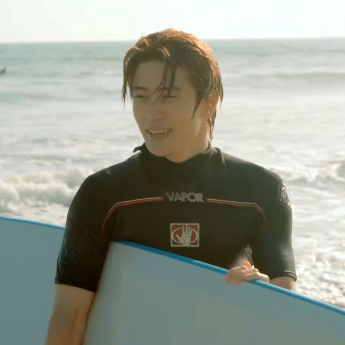 hourly jaehyun tweet media