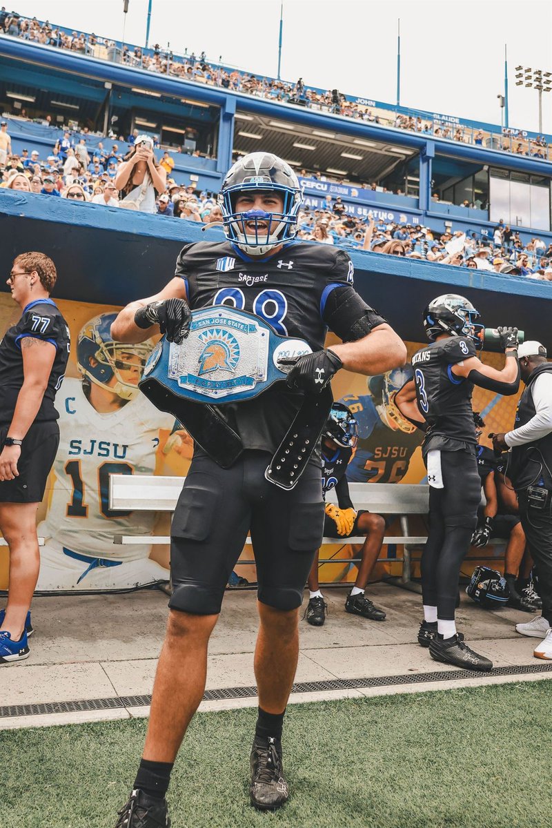 samolson88's tweet photo. After careful thought and consideration I have decided to enter the transfer portal with two years of eligibility. Thank you San Jose for taking me in and helping me to grow as a man and a football player. Thank you to the coaches, my teammates, and the 408!! It’s all love!! https://t.co/M1tbiydwt2