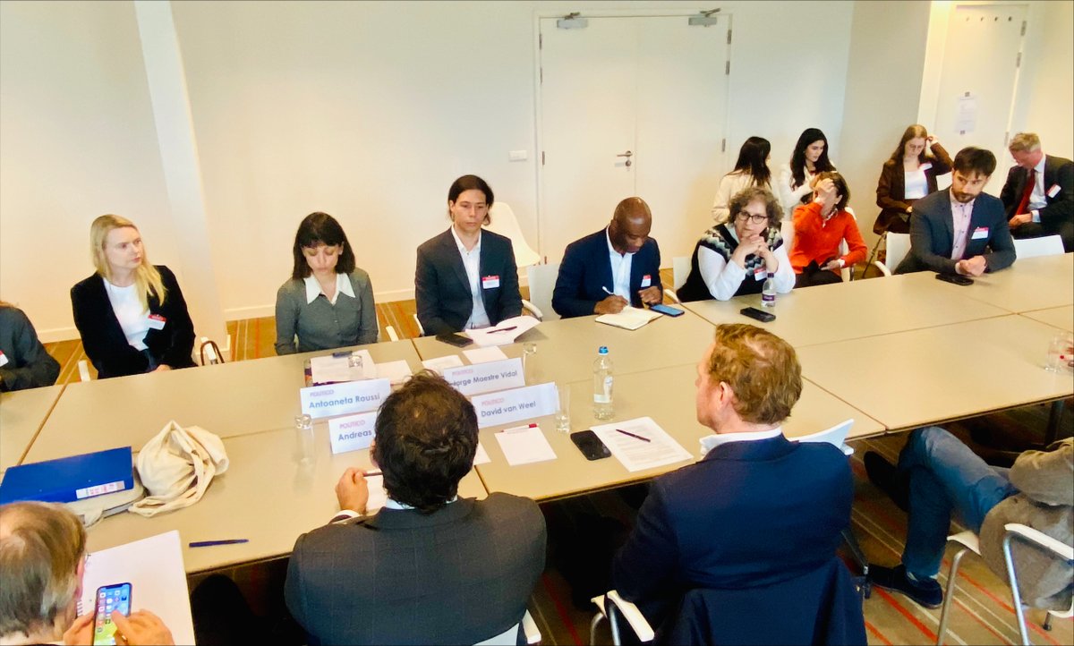 Jorge Maestre, head of Cyber Defence strategy and business development at Indra has participated today in a round table organised in Brussels on how #AI harnesses innovation in the cyber battlefield #POLITICOTechAI @POLITICOEurope