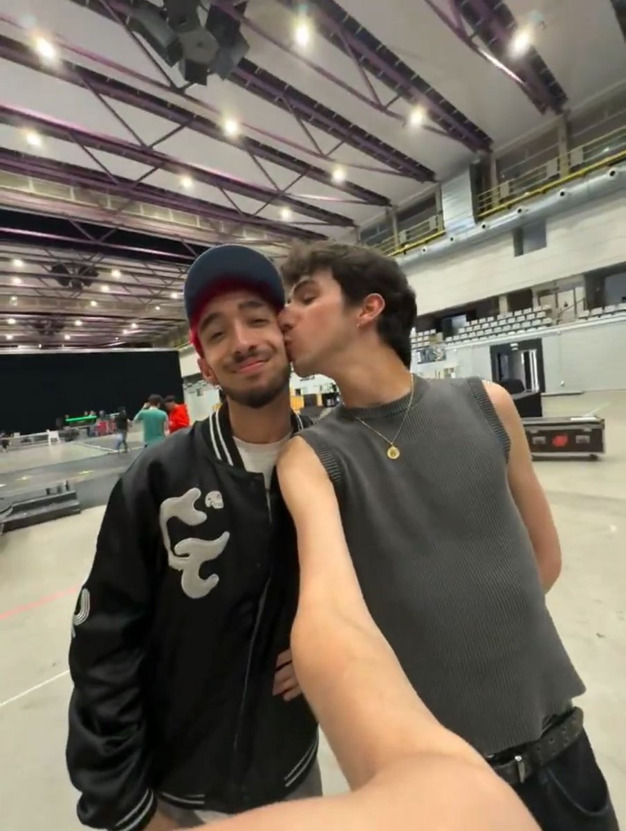 star_nothere's tweet image. 𝑺𝒐𝒖𝒍𝒎𝒂𝒕𝒆𝒔 𝑶𝑺  — #polvoron