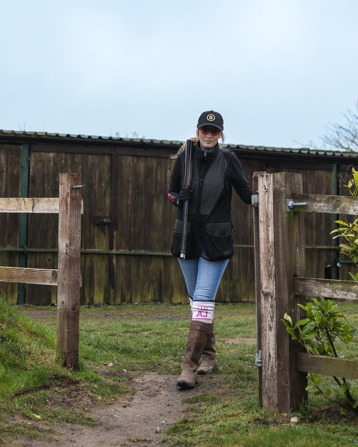 Life’s too short for boring hobbies.
⠀
📸 @alix_jade #TeamRanger 
⠀
#RangerEyewear #ShootingSports #ClayShooting