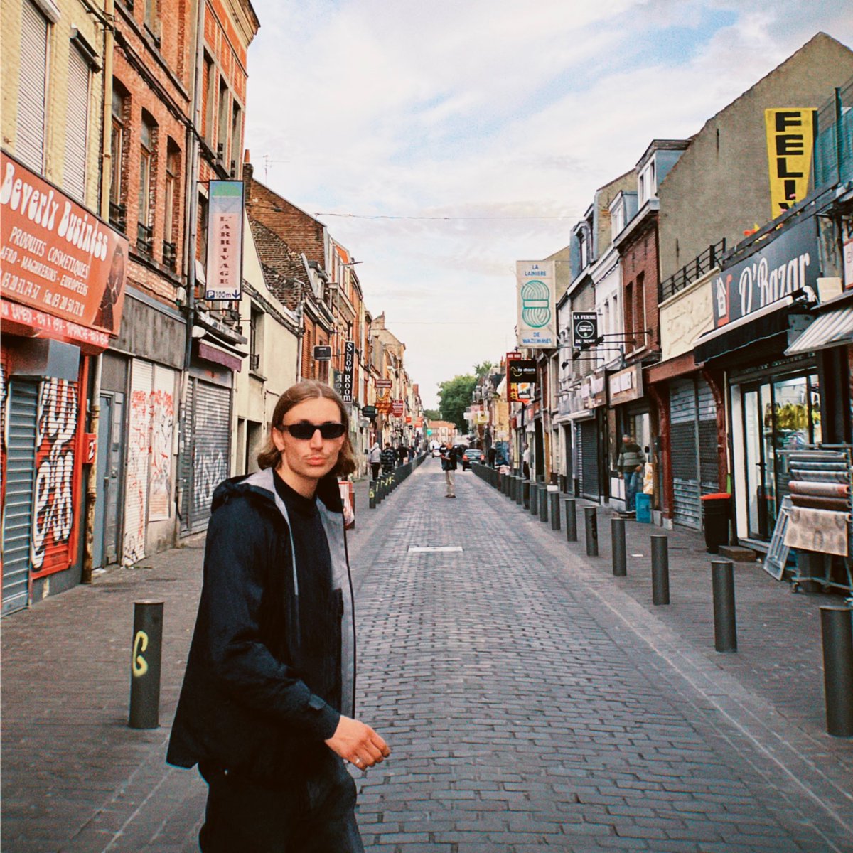 c_lekdek's tweet photo. on y retourne « PACK M » single dispo à 00h partout ça commence seulemeeent https://t.co/hFTsvBorUb