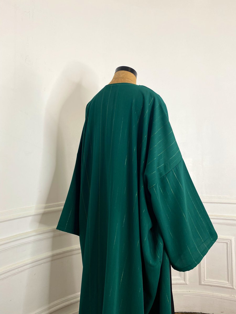Baqaat_co's tweet photo. CONCOURS  
Tente de remporter un kimono Reyhaan vert émeraude 
Conditions du concours - RT le tweet

Tu peux également t’abonner à @Baqaat_co pour nous donner de la force et inviter tes copines en commentaires 🫶🏻 https://t.co/1hLGsLLeYl
