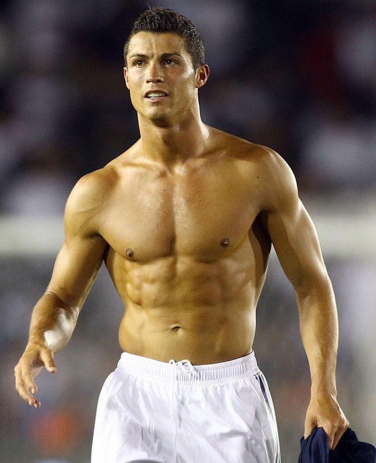 Who wins in the hunk department, Haaland or Ronaldo?