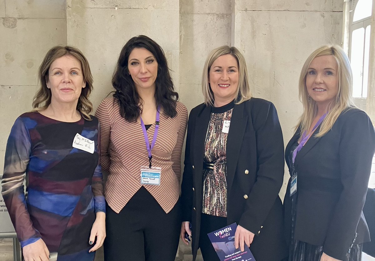 Great to catch up with some fellow <a href="/AwakenHub/">AwakenHub</a> members at the <a href="/TechFoundHer/">TechFoundHer</a> event today. So proud to be part of these communities who are tirelessly making positive change for women founders. 🥳