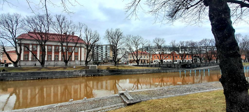 Mukavasti oli lehdistöhistoriasta kiinnostunutta porukkaa tänään paikalla ja hyviä kysymyksiä esittivät! Kiva keikka!
