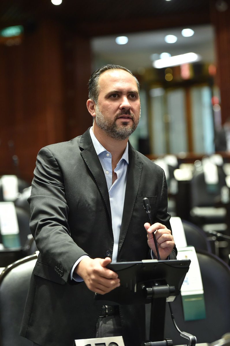 ¡Trabajando desde la sesión ordinaria en la Cámara de Diputados! 💼🏛️ #LegislandoParaTodos