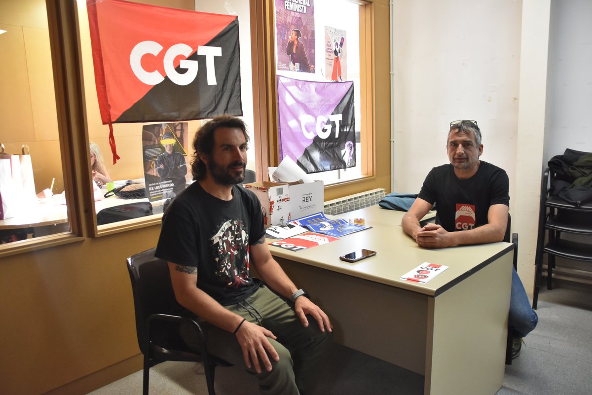 RadioSeu's tweet photo. #EnImatges La Confederació General del Treball @CGTCatalunya ha obert un punt d’informació laboral i assessorament sindical a #laSeu. El servei estarà operatiu el tercer dimarts de cada mes, de les 19 a les 21 hores. https://t.co/xNLkJJqv6q