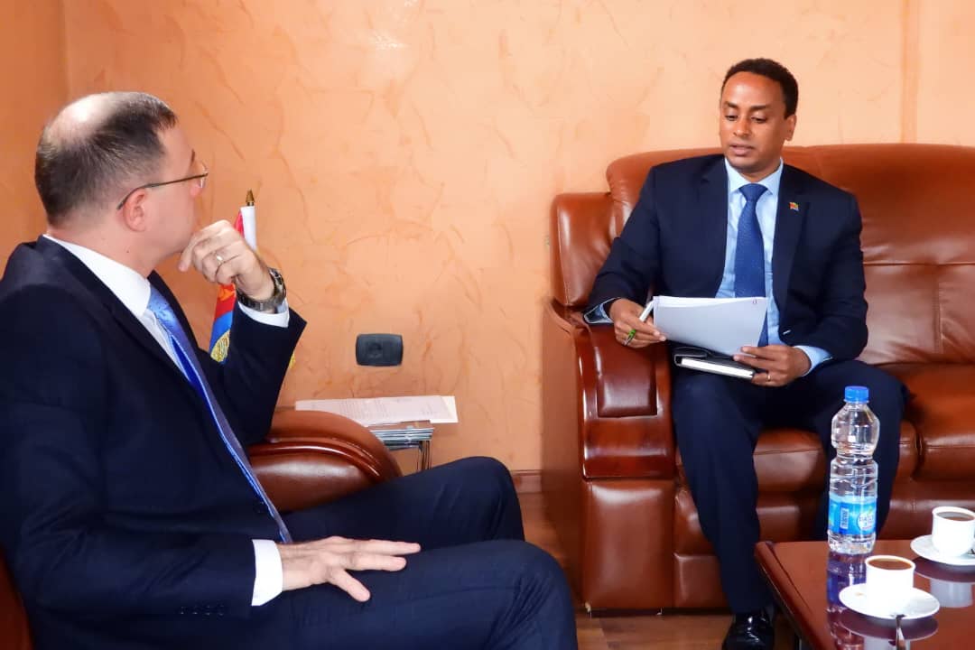 Yesterday, Mr. @Biniamb, Chargé d'affaires en pied of @ERIEMBAET received H.E. Ambassador Ruslan Nasibov, Ambassador of #Azerbaijan in Ethiopia, and exchanged views on bilateral relations, #COP29Azerbaijan, as well as regional and global issues of mutual concern. #Eritrea