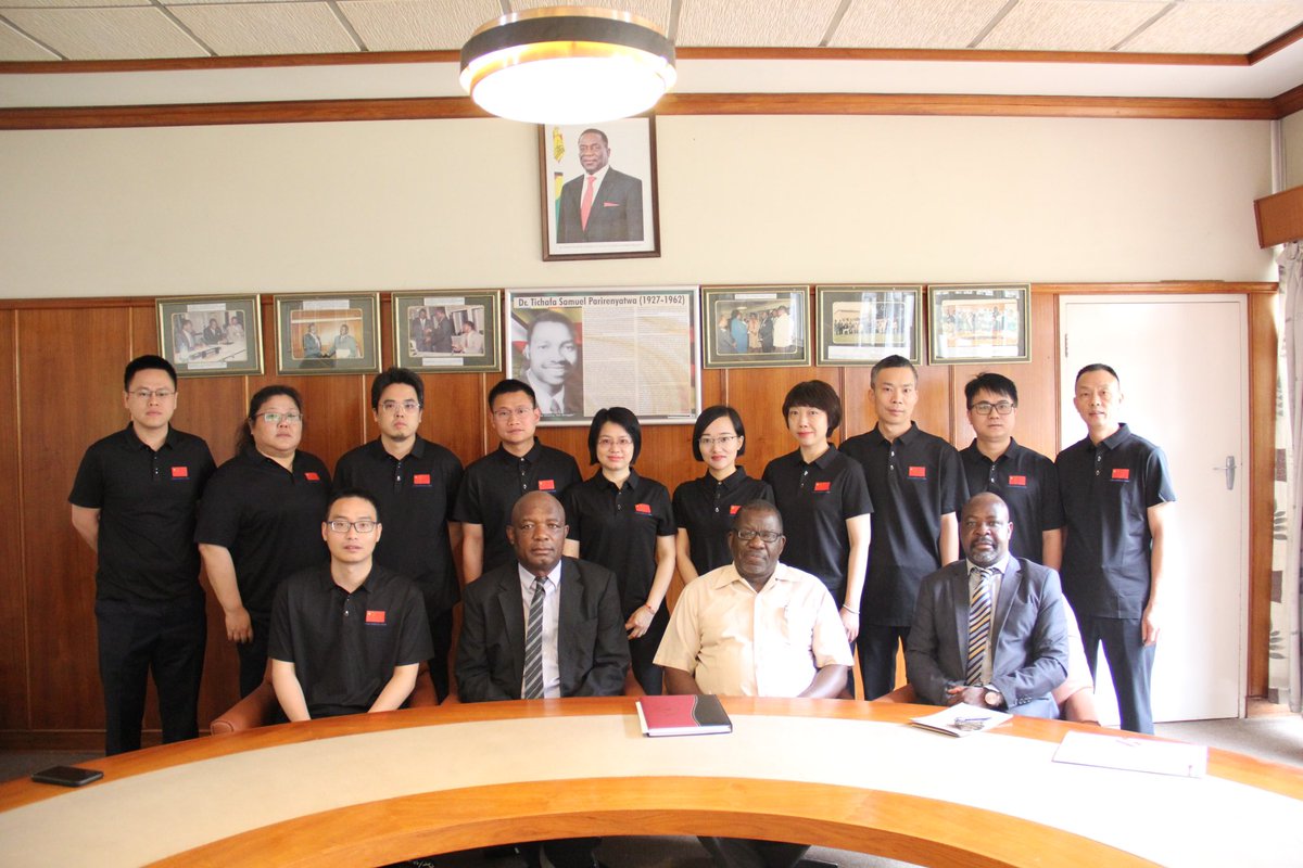 ChinaMedicalTCM's tweet photo. On April 16th, Doctors from the 21th China Medical Team in Zimbabwe officially began working at Parirenyatwa Hospital in Harare. The team members were filled with enthusiasm for their work. https://t.co/q3rvSrvsHd