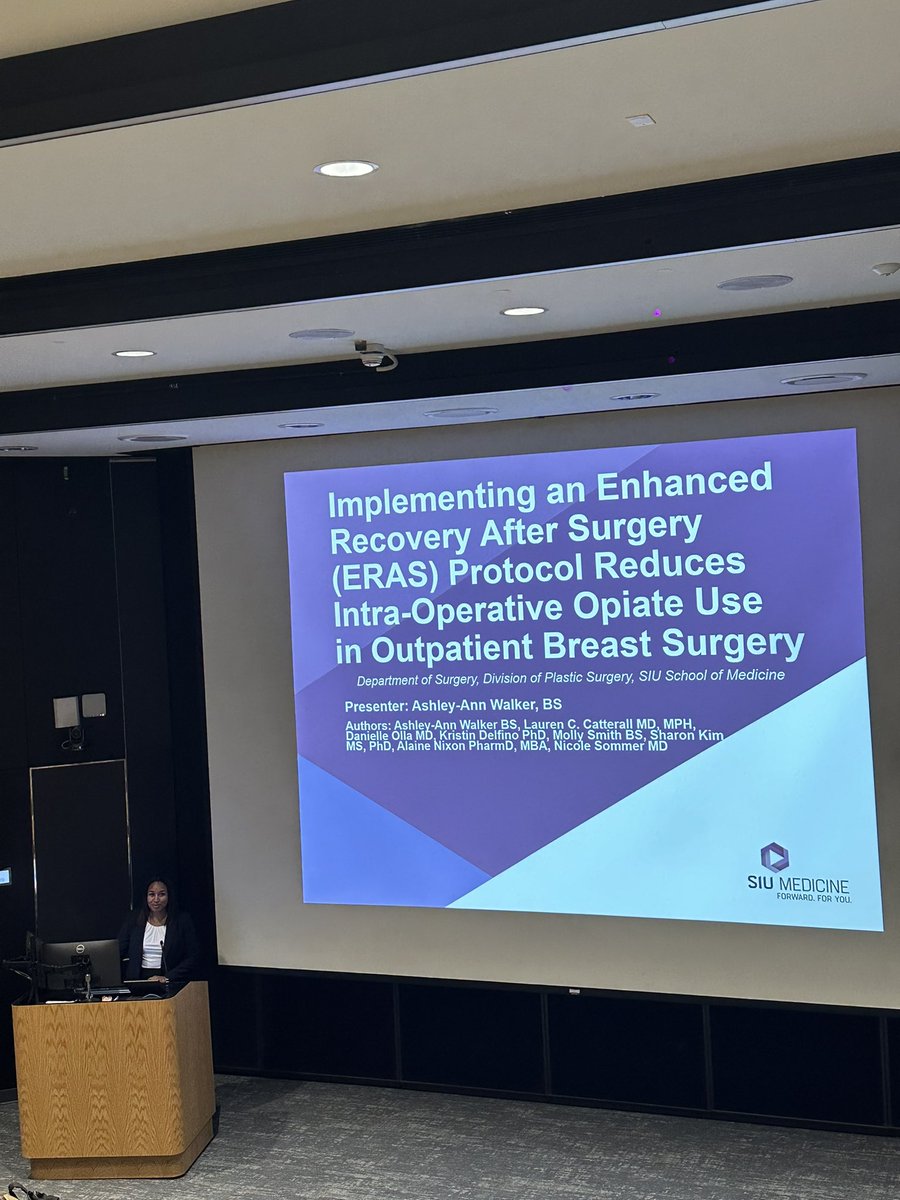 it was also so fun to see my peers (and friends) present their research today! I’m always so impressed to see what everyone has been working on! #womeninmedicine <a href="/siusom/">SIU Medicine</a>