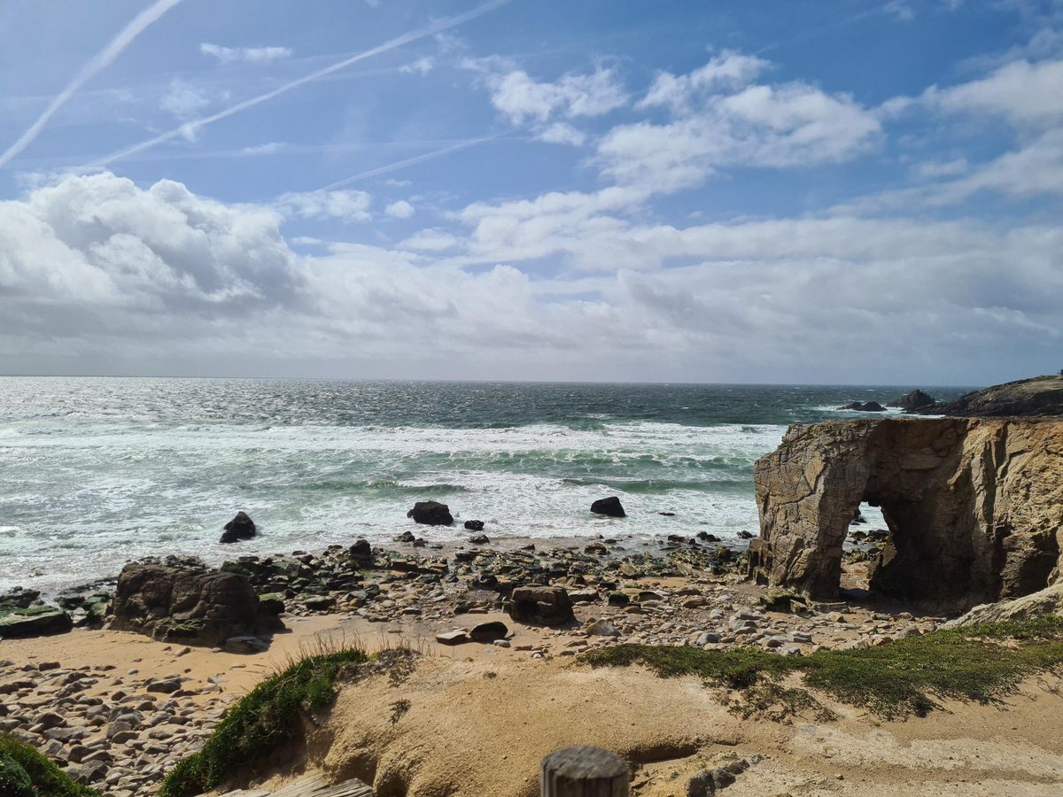 TY were blown away yesterday, visiting la Vasiere de Plouharnel, les Dunes de Penthièvre and les Falaises rocheuses de Portivy. #erasmus+ @erasmusbf56