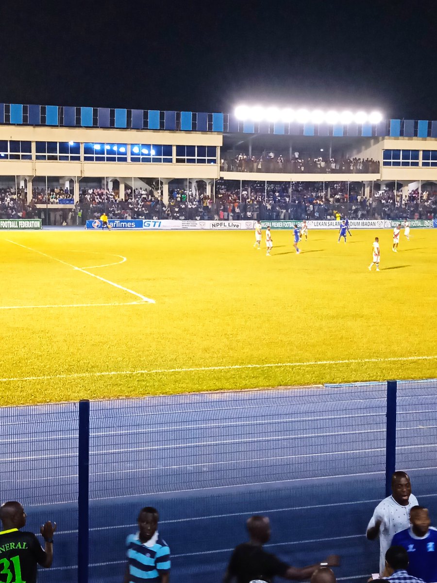Photos: Lekan Salami Stadium, Ibadan @ShootingSc v @LobiStars (2 - 0)