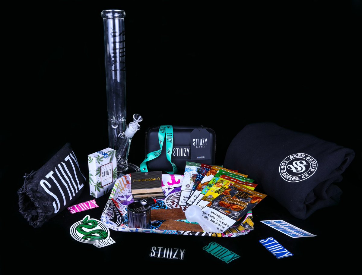 🔥 Ultimate 4/20 Giveaway! 🔥

To celebrate 4/20, 4 followers will win this Ultimate 4/20 Kit from @stiiizy 

Rules:

- Like this tweet
- Follow @stiiizy 

Bonus Entry: 

- RT + Comment which product you in the kit you’re most hyped for