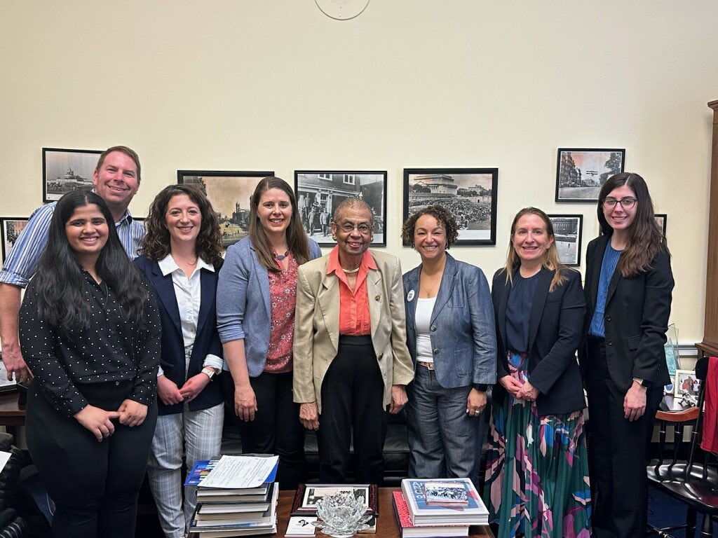 Thank you <a href="/EleanorNorton/">Eleanor #DCStatehood Holmes Norton</a> for taking the time to hear from <a href="/DCAAP_/">DC Chapter of the American Academy of Pediatrics</a> pediatricians! We appreciate your support for #KOSA and #COPPA to keep kids safe online 📱 and hope you’ll also cosponsor #EMSC to continue funding for emergency care for kids 🚑 #AAPAdvocacy