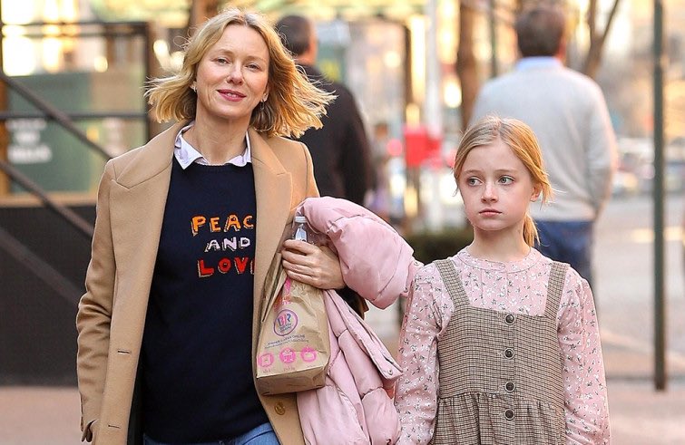 Naomi Watts, another woke and divorced Hollywood celebrity raising her son as a daughter. Turn off those pesky pattern recognition detectors.