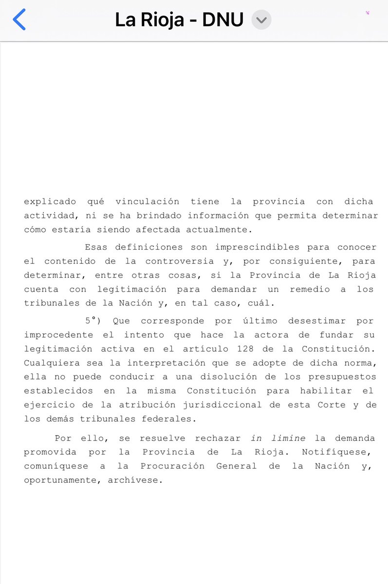 Vanepetrillo's tweet photo. La Corte rechazó dos demandas contra el DNU de del presidente Milei. El recurso de La Rioja y otro del ex presidente del Colegio de Abogados Jorge Rizzo. La Corte no trató la  constitucionalidad o no del decreto; los jueces solo dicen que no hay un caso ni controversia. https://t.co/PjPl1OpGmJ