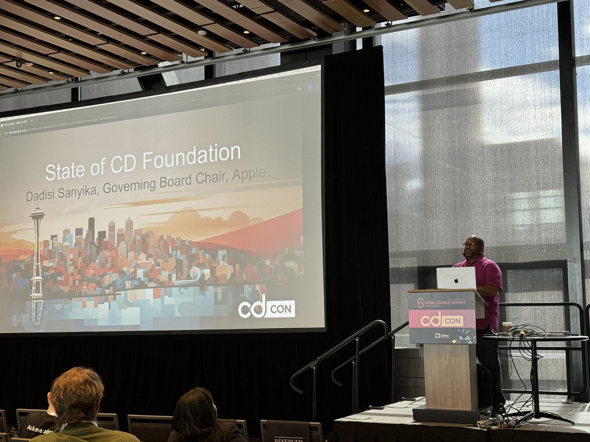 Kicking off <a href="/CDeliveryFdn/">Continuous Delivery Foundation (CDF)</a> #cdCon with <a href="/bigDadisi/">Dadisi Sanyika</a> #ossummit keeping the community up to date on what’s happening in the foundation!