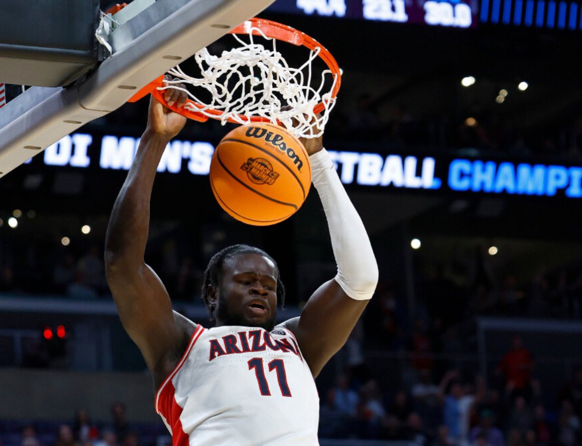 BREAKING: Arizona transfer Oumar Ballo — the No. 1 player in the portal — has committed to Indiana, he told ESPN. Ballo is a two-time first-team All-Pac-12 selection, averaged 12.9 points and 10.1 rebounds this past season, shooting nearly 66% from the field.