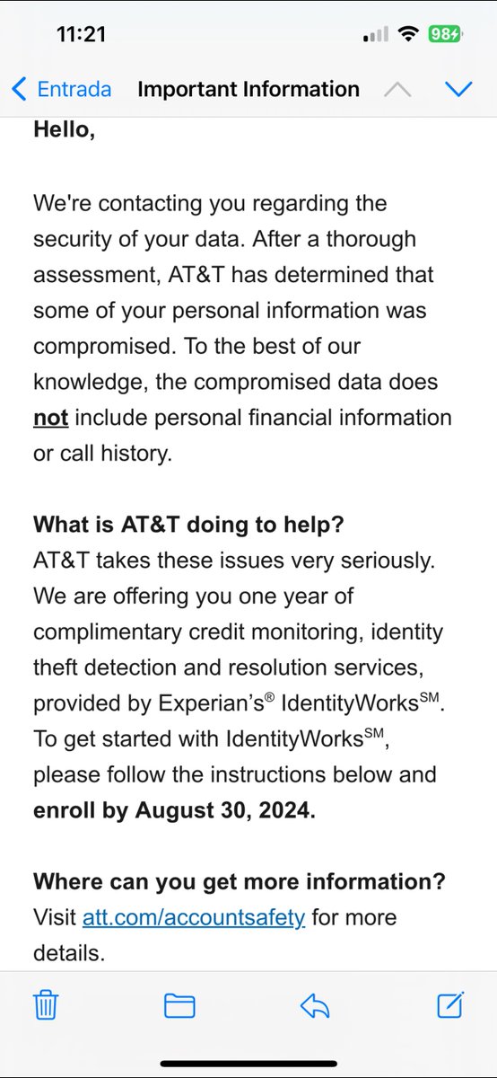 CTH858's tweet photo. This is just awesome, thanks AT&T… Check your emails the awesome #ATTHack emails are out. Dodged many bullets with T-Mobile just to fall for AT&Ts super secure network. https://t.co/jrkS2XJzN1