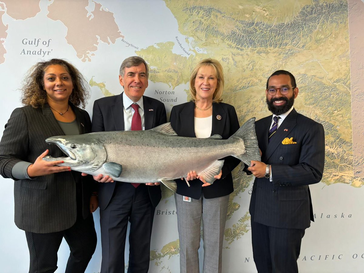 UK Consulate in SF (@ukin_sf) on Twitter photo Last week, CG <a href="/TammySandhu/">Tammy Sandhu M.B.E.</a> returned to the #LastFrontierState to accompany <a href="/FCDOGovUK/">Foreign, Commonwealth & Development Office</a> Minister <a href="/DavidRutley/">David Rutley</a> to the <a href="/AESymposium/">Arctic Encounter</a>, the largest Arctic policy event in North America.
Alaska is at the forefront of the evolving political, security & economic landscape of the Arctic 🧵 Last week, CG <a href="/TammySandhu/">Tammy Sandhu M.B.E.</a> returned to the #LastFrontierState to accompany <a href="/FCDOGovUK/">Foreign, Commonwealth & Development Office</a> Minister <a href="/DavidRutley/">David Rutley</a> to the <a href="/AESymposium/">Arctic Encounter</a>, the largest Arctic policy event in North America.
Alaska is at the forefront of the evolving political, security & economic landscape of the Arctic 🧵