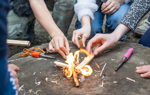 Donning camouflaged jackets, Shooting Star siblings turned into warriors for the day in woodland and meadow at Rugged Earth Adventures🌲➡️ loom.ly/DiZHd88