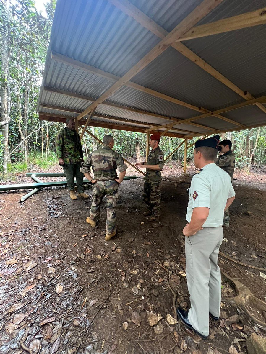 Visit of the Commander Joint Task Force, Brigadier General Manoa Gadai to the #French Armed in #NewCaledonia (#FANC). It is part of strengthening relations between the #FANC and the Republic of #Fiji Military Forces (#RFMF) 🇫🇷🤝🇫🇯