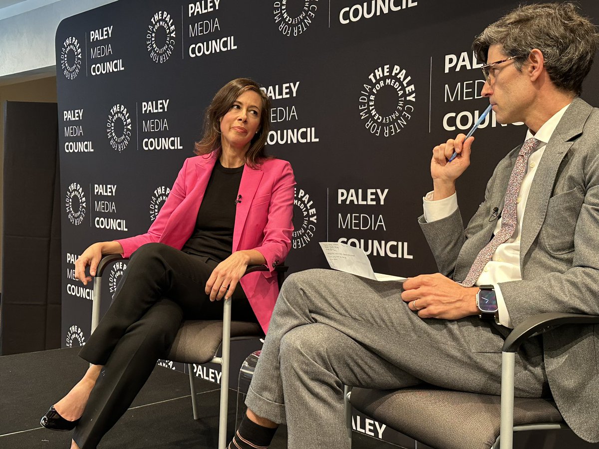 A great discussion @paleycenter with @FCC Chairwoman @JRosenworcel regarding all of the issues facing the country in a very complicated media landscape. Greatly appreciate the Chairwoman ending her comments regarding the importance of localism and local journalism.