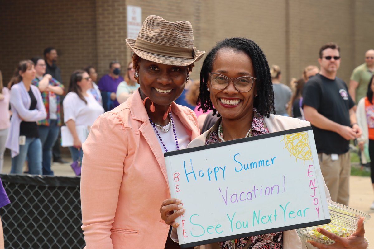 Mark your calendars for the last day of school! 🎉 The last day of school for students for the 2023-2024 school year is Monday June, 10 and the last day for teachers is Tuesday, June 11. For more information visit, bit.ly/3TZBq3i. 📆