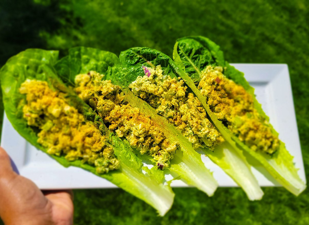 Nice day for lunch on the deck with my Avocado Dill and Dijon Egg Salad on Romaine
#WearyDrifter #eggsalad #protien #Niceday #Lunch #Spring #countryliving #avacado #Dill #Dijon #romaine #litelunch