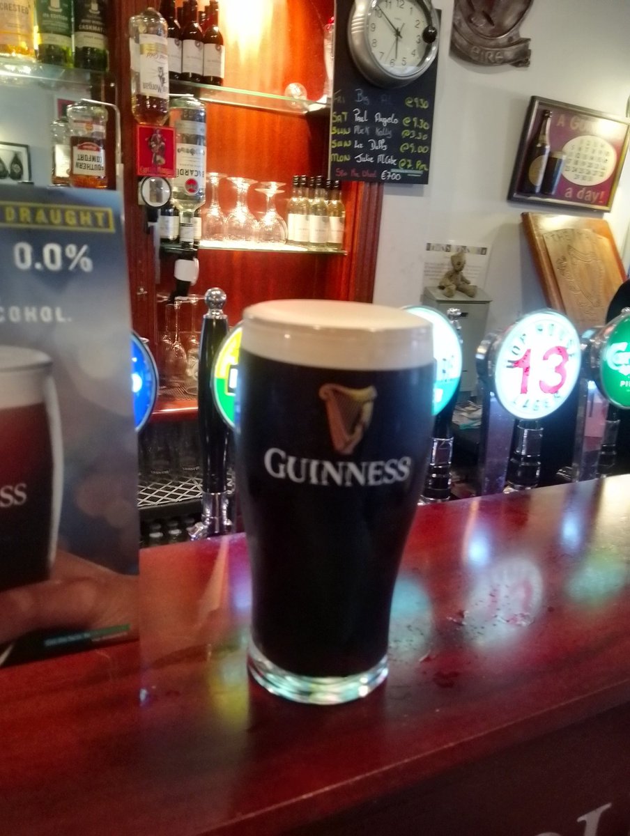 Still only €5 for a pint 🍺 @malthousedublin In Dublin on James Street. Great little local shows all the racing and sport ... @beautifulpints #HorseRacing #Dublin #Guinness