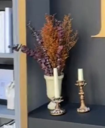 exilemymind's tweet photo. como vas a poner flores de lavanda SECAS taylor swift vos queres que todos nos matemos no llega nadie vivo al 19 de abril te lo puedo asegurar https://t.co/vLvJhhO5kh