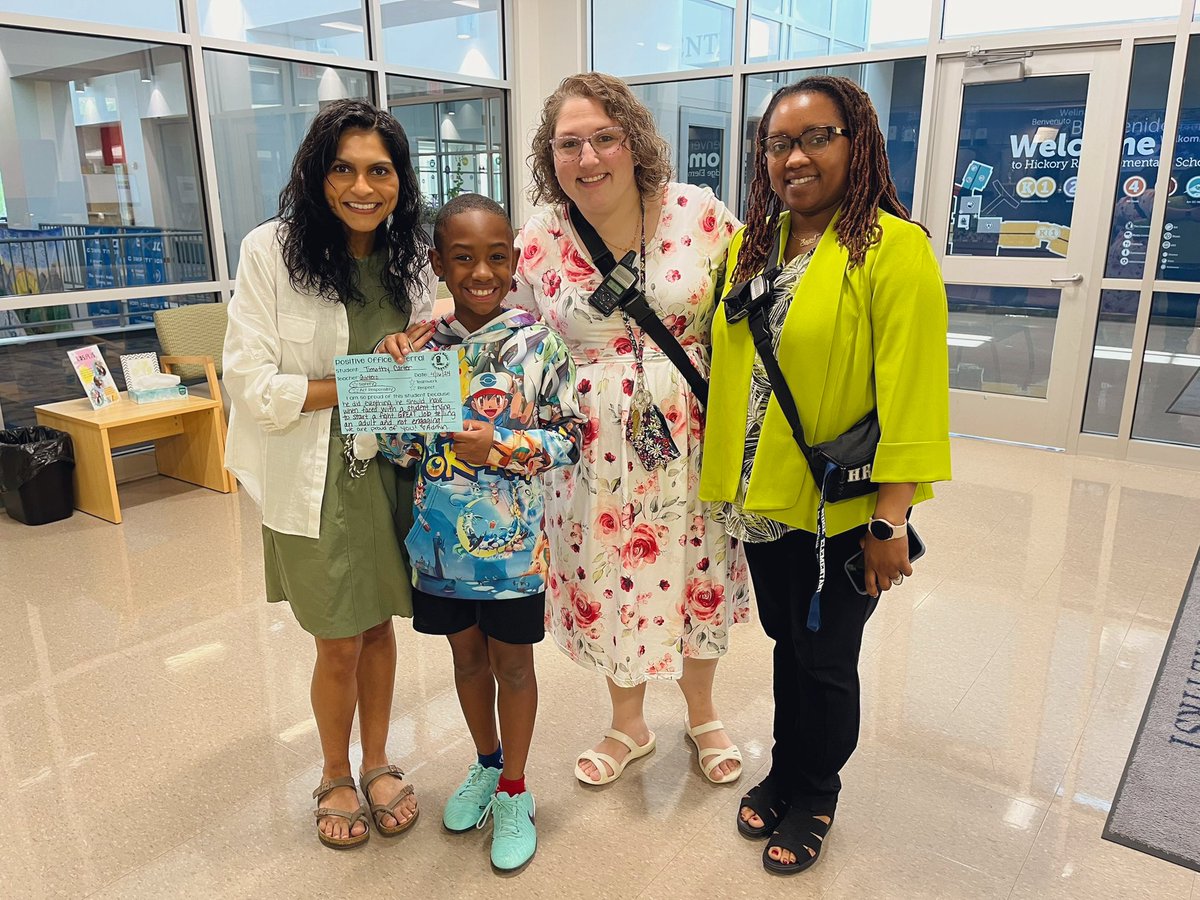 KrinaBPatel's tweet photo. We are SO excited to celebrate Timothy today!!! He showcased role model behavior when faced with conflict, setting a great example for his fellow peers! 🎉✨💙🤠 @HickoryRidgeES @CabCoSchools https://t.co/3Thp2otvuB