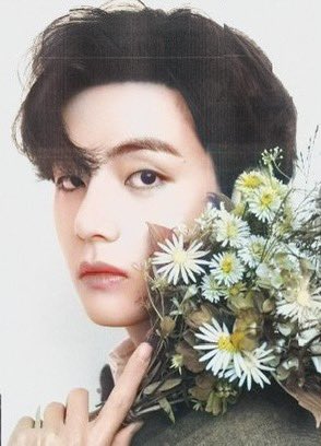frevr_btsarmy7's tweet photo. @BTS_twt___KTHV In our achromatic world you’ve mixed your colours of passion, delight & charm on our heart’s palette, which made our universe so vibrant & colourful #BTSV #KTHV #BTSARMY https://t.co/jhLpo5TO5t