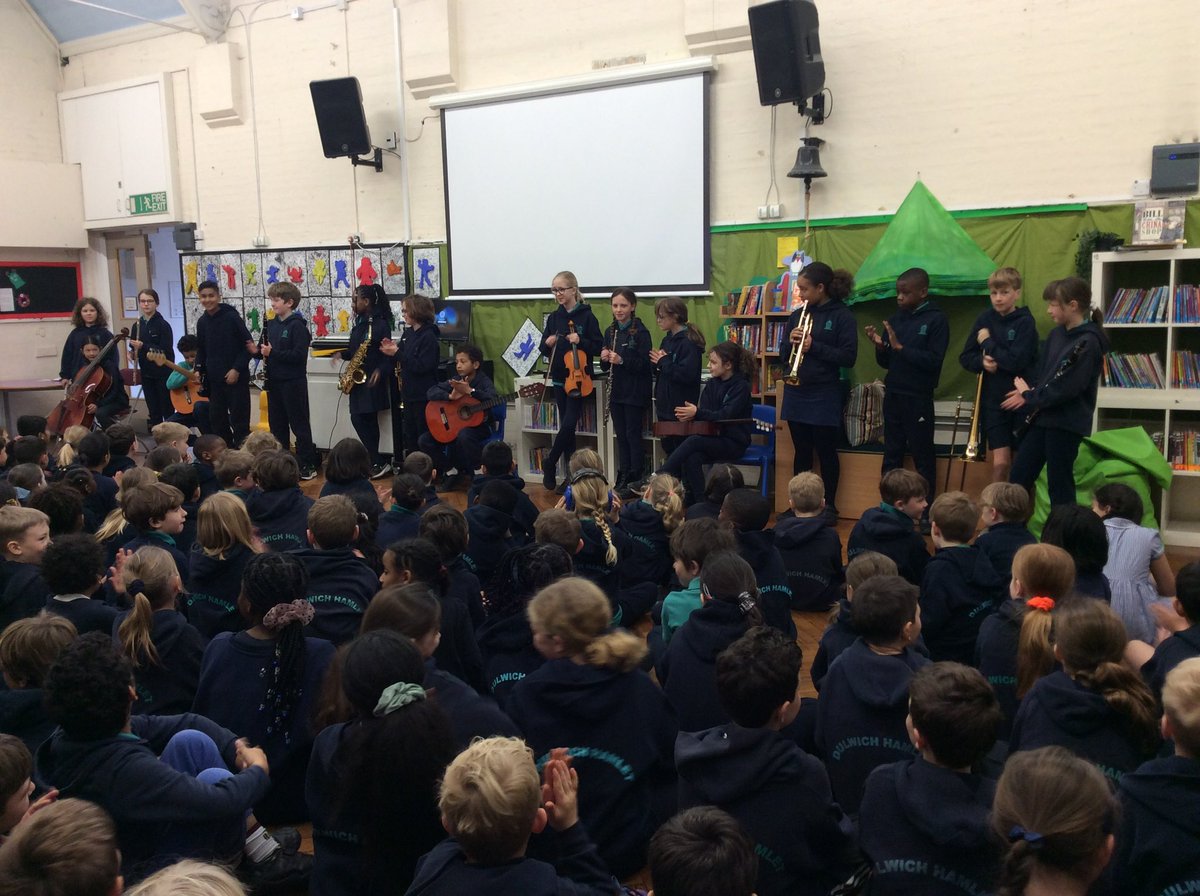 The y3&4s listened carefully when the y6 music mentors took their assembly this morning