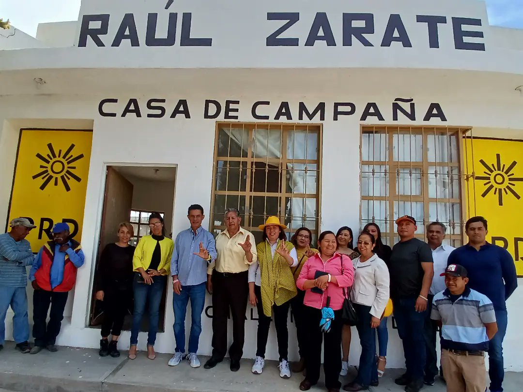 🤝Acompañamos a Raúl Zárate Mata en su reunión con la gente de Chalchicomula de Sesma, brindándole nuestro apoyo. 🫡📢Confiamos en su compromiso con las necesidades de nuestra comunidad para llevarnos hacia un brillante nuevo comienzo.🫂 ¡Juntos, construyendo #UnNuevoAmanecer! ☀️