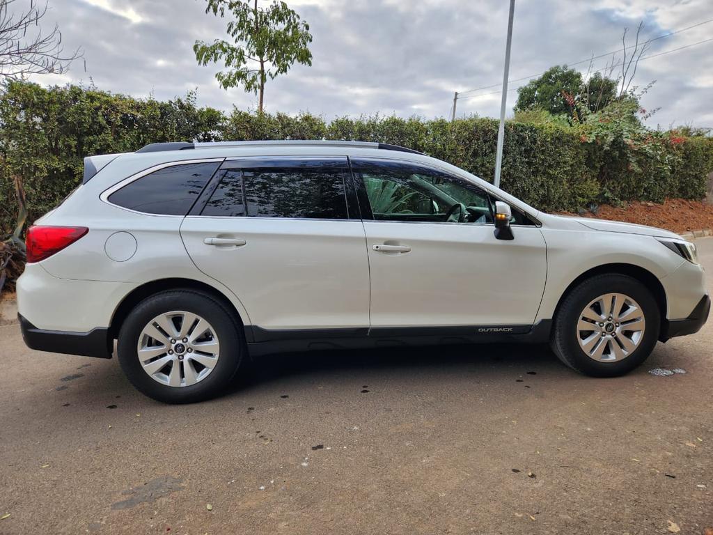 Subaru Outback 2015 model📌

✔️Mileage 78,000km
✔️Not used in Kenya
✔️Eyesight technology 
 ✔️Capcity 2500cc
✔️Wood grain finish
✔️Fabric Seats
✔️Eyesight technology
✔️Price 2.5m negotiable 

📳 0713677714/DM @alexmwanzo