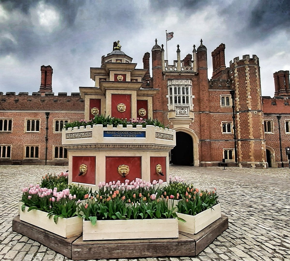 Most people: 'surely there must be SOME parts of Hampton Court Palace that can't be decorated with tulips?' Hampton Court Palace: 'just watch me'