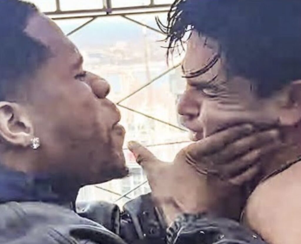 Watch Devin Haney Smack the Sh*t Out of Ryan Garcia on Top of The Empire State Building (Video) bit.ly/3vRduqX