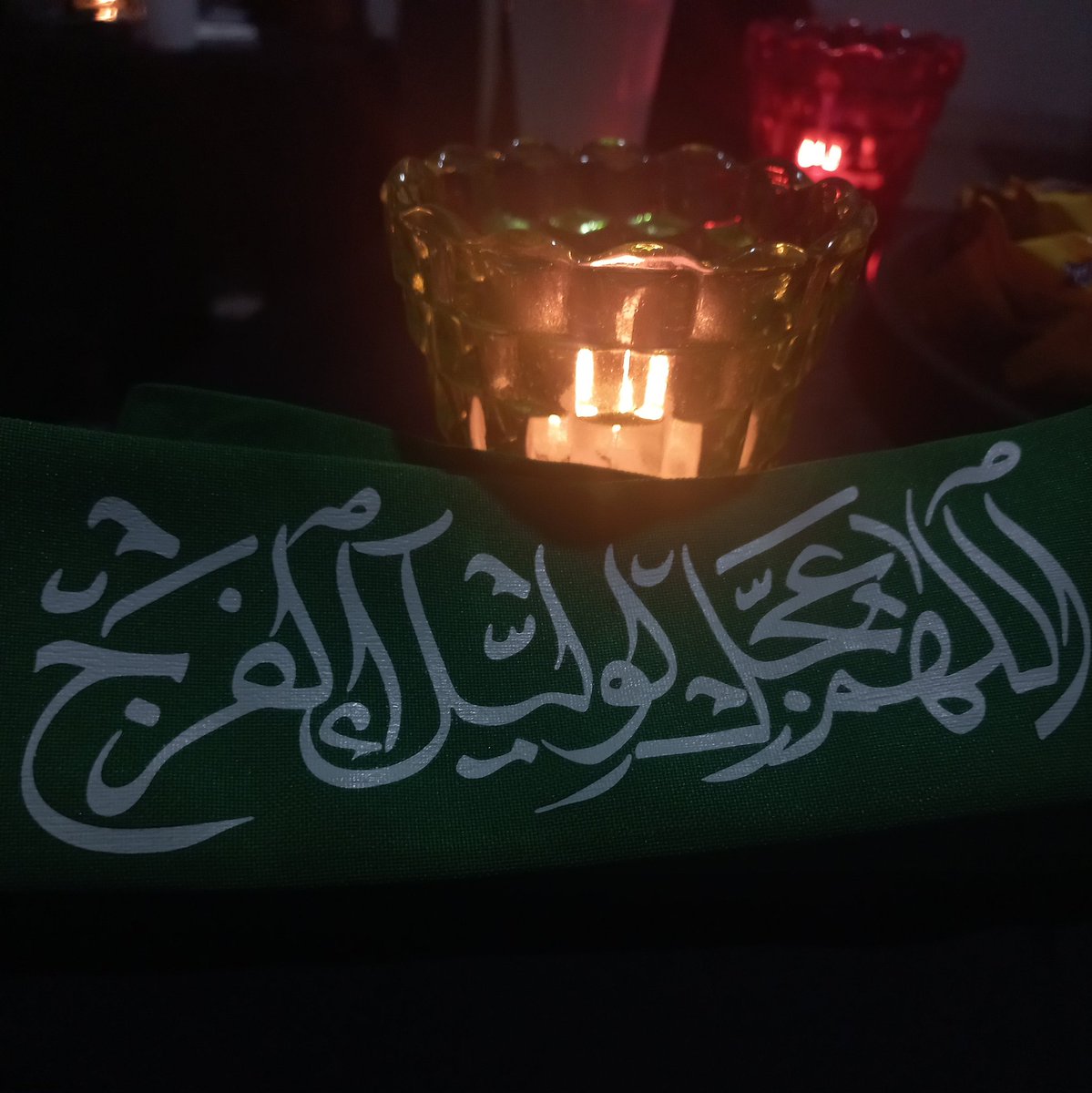 almortada_110's tweet photo. لو أشعِل بگبرالحسن شمعة 💔

#بناء_البقيع_حق 
#اعاده_بناء_قبورهم https://t.co/JBVmjygdej